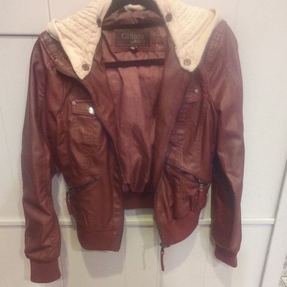 CI SONO Cavalini

Size M - Picture 2 of 2